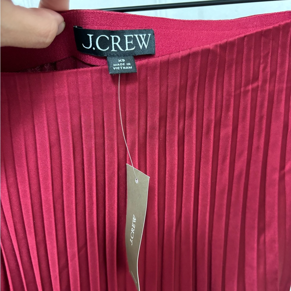 NWT J.Crew Gwyneth Pleated Slip Skirt in Burgundy - Picture 5 of 7